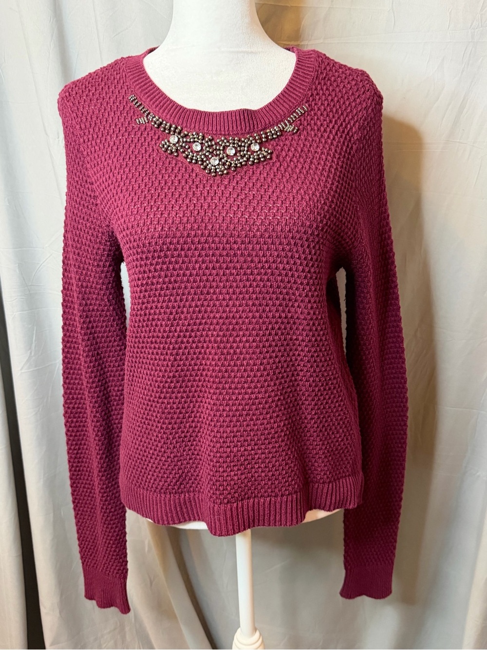 Arizona maroon embellished crewneck sweater
Size medium 
Smoke free home